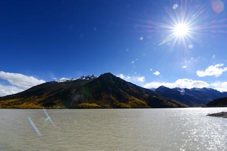 單層工業(yè)建筑必備照明系統(tǒng)-工廠光導(dǎo)照明系統(tǒng)