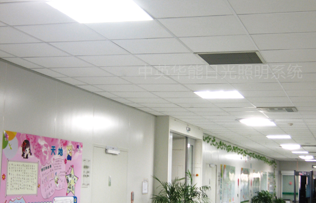 開學(xué)季到來，教學(xué)樓里安裝光導(dǎo)照明了嗎？